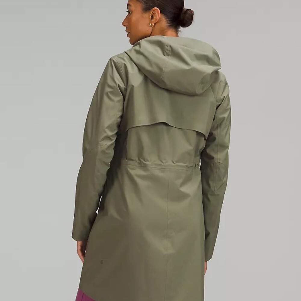 Lululemon Rain Rebel Jacket